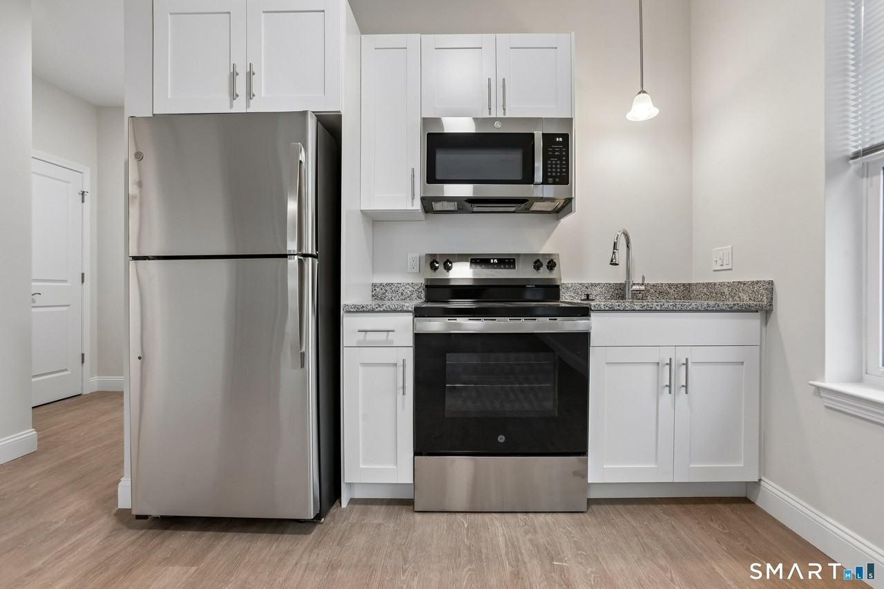 55 Steele Blvd #104