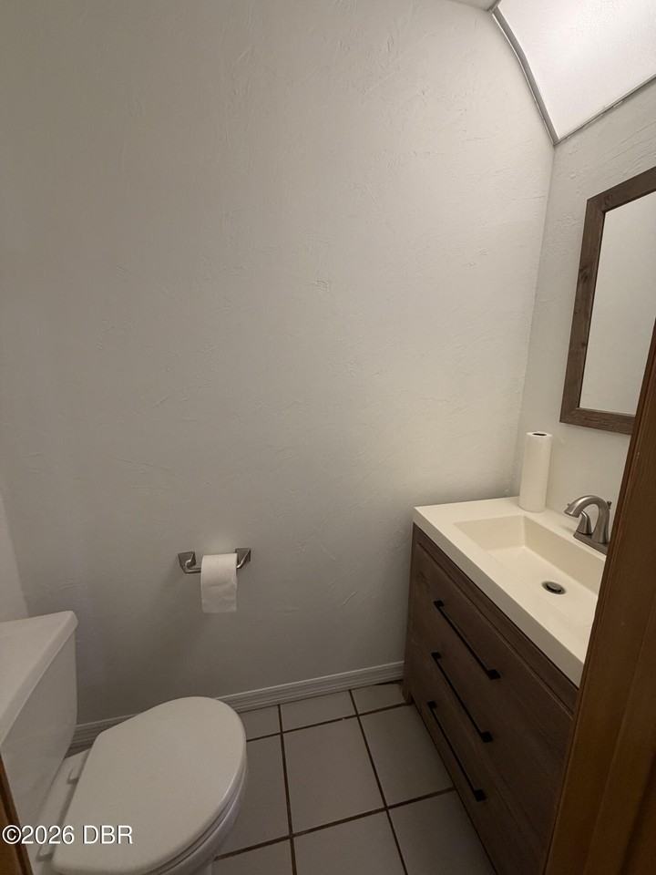 1105 Deer Springs Rd - Photo 5 of 12