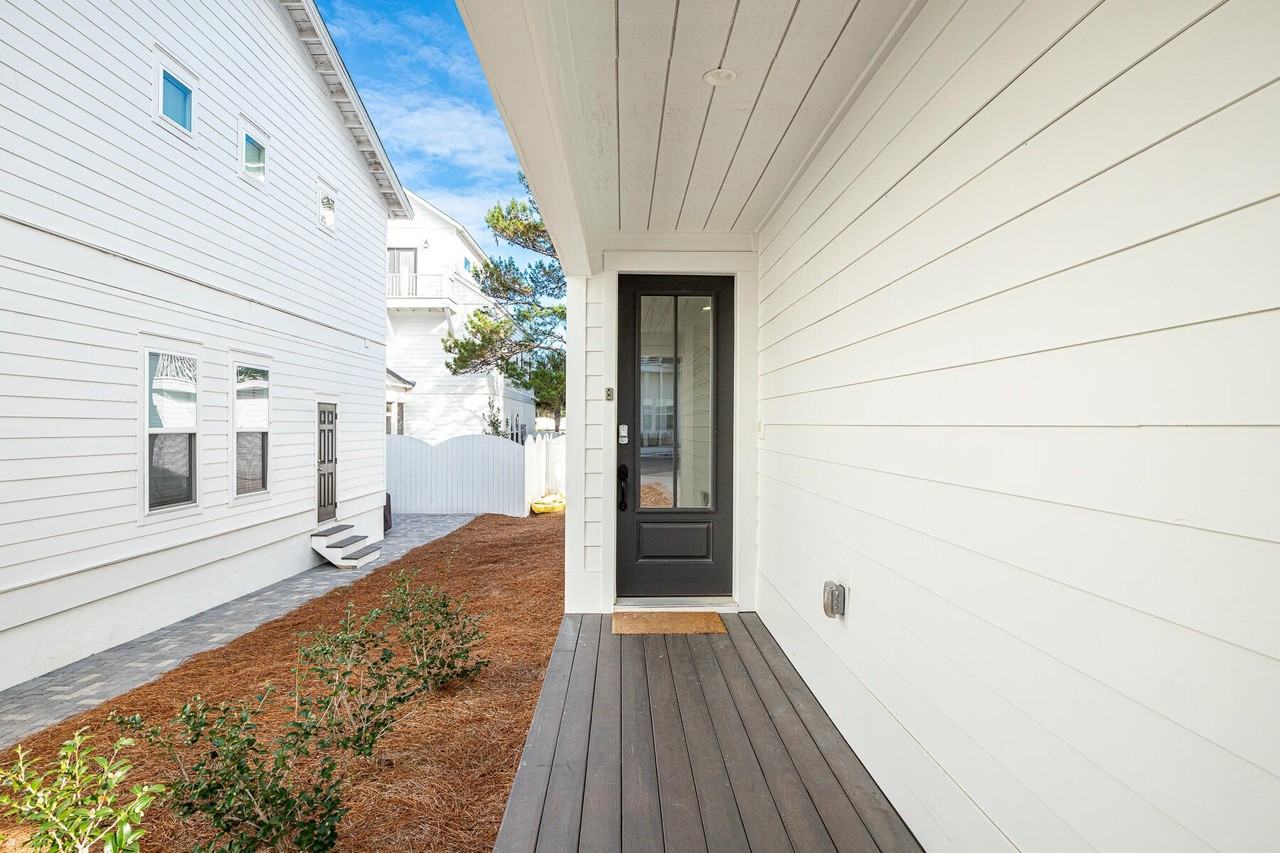 91 Beach View Dr - Photo 4 of 50