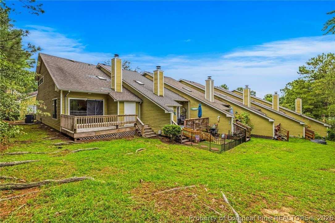 525 Cypress Trace Dr - Photo 6 of 32