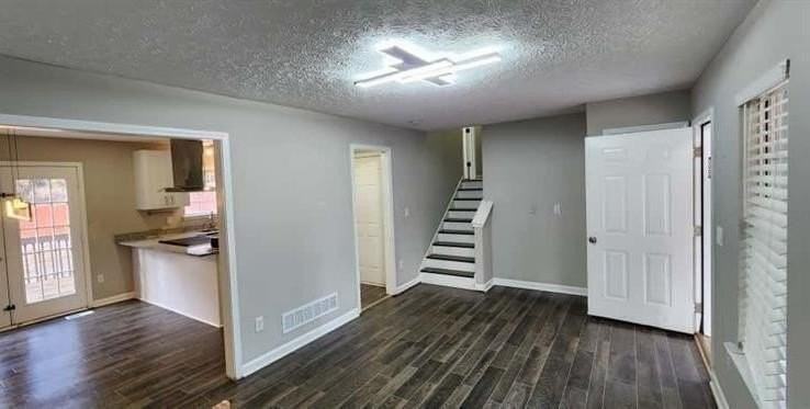 4872 Lewis Rd - Photo 6 of 13