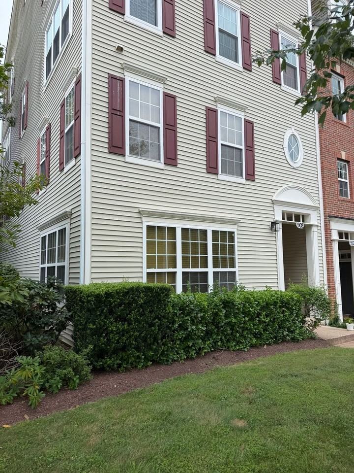 908 Orchard Ridge Dr #100 - Photo 2 of 42