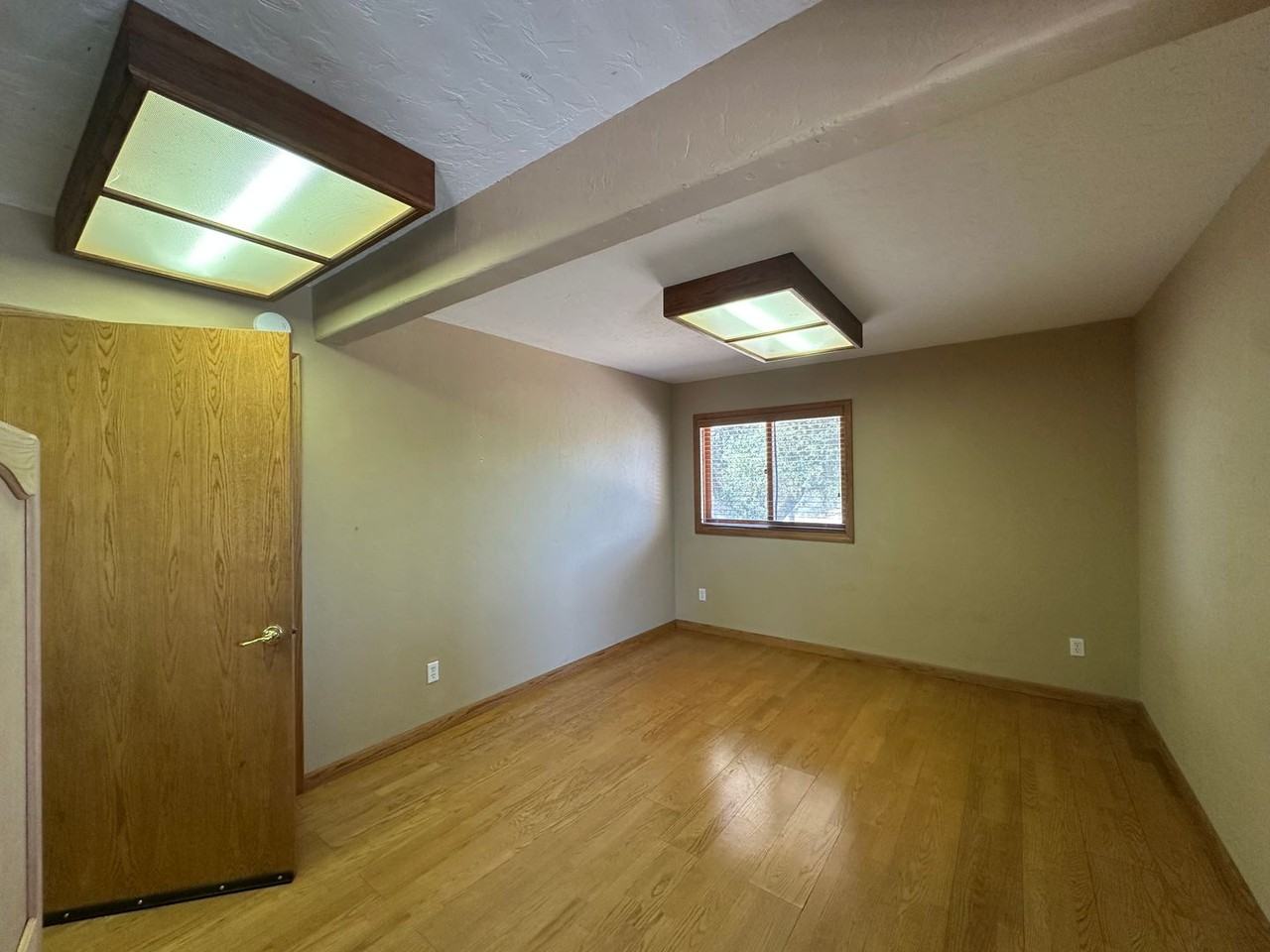 5182 Buckboard Dr - Photo 5 of 14