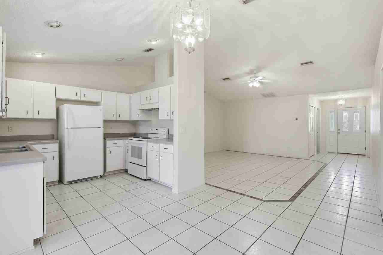 4 Pony Ln - Photo 6 of 13