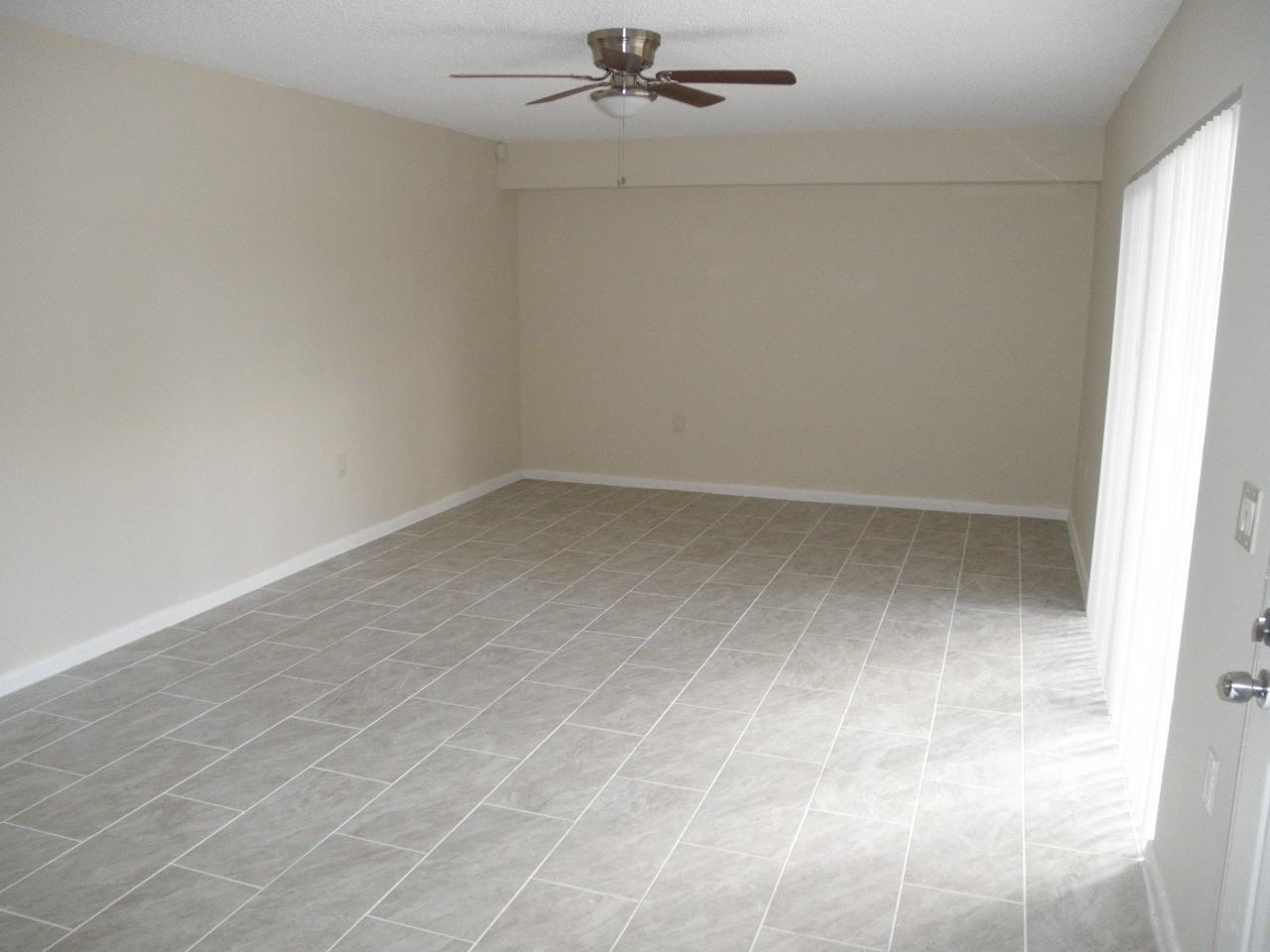 3414 34th Way - Photo 4 of 15