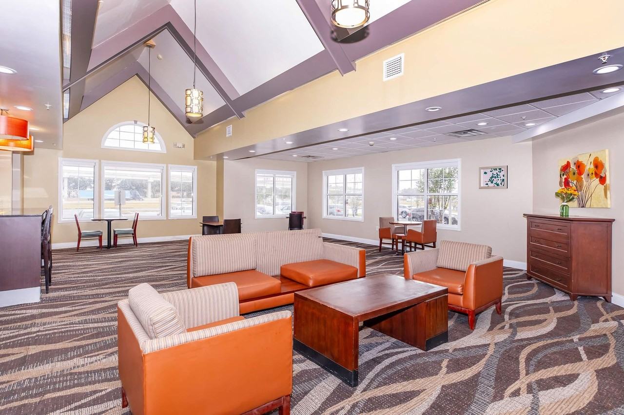 Skye Ridge Apartments - Photo 3 of 34