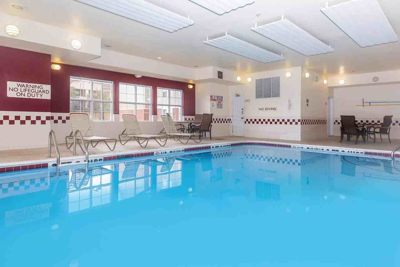 Skye Ridge Apartments - Photo 4 of 34