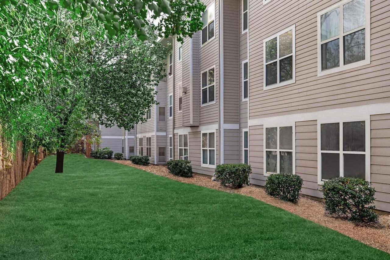 Skye Ridge Apartments - Photo 6 of 34