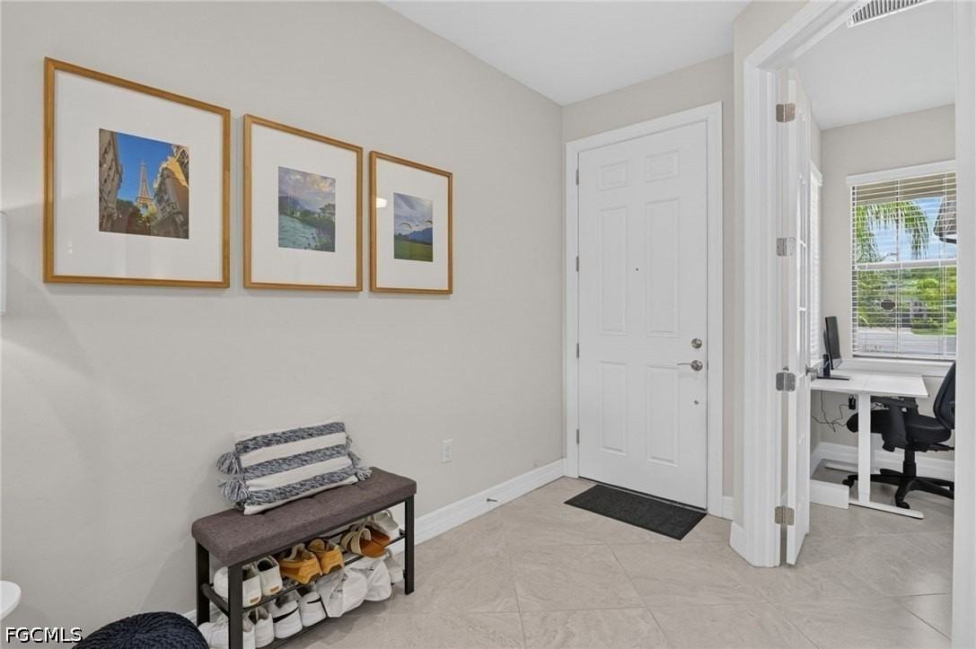 12056 Westmoreland Way - Photo 4 of 45