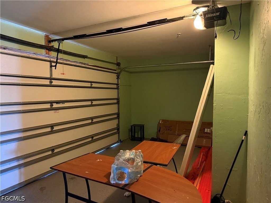 200 Arthur Ave - Photo 4 of 19