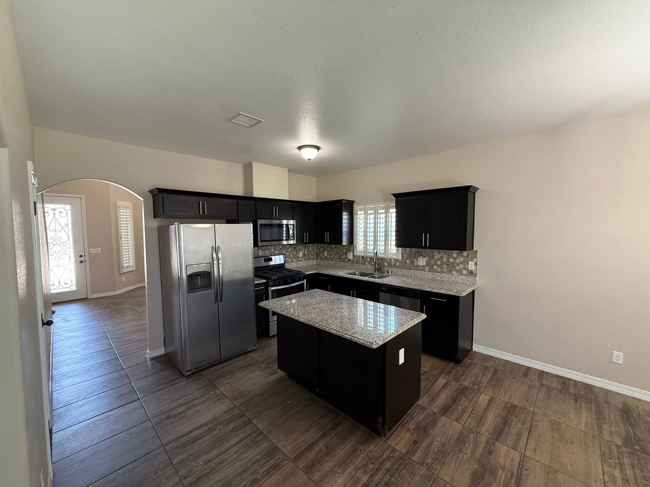 6065 Pocket Pl - Photo 4 of 20