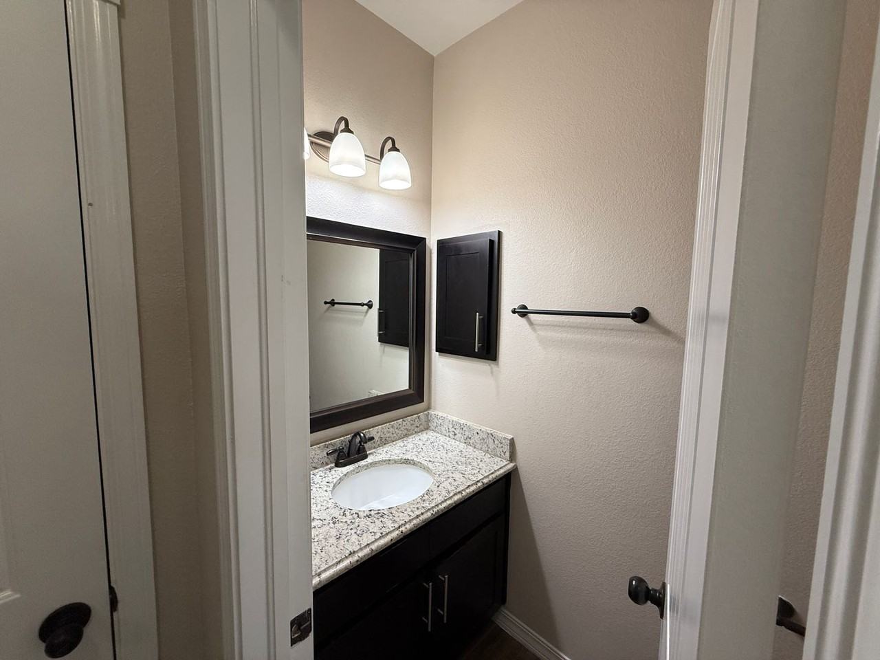 6065 Pocket Pl - Photo 7 of 20