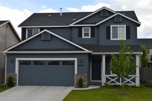 featured image of 2543 E Griffon St
