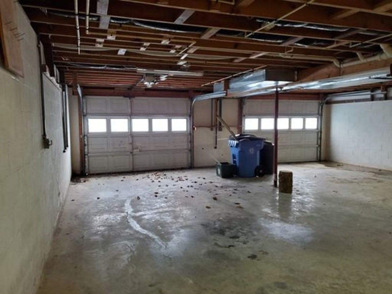 109 Robin Dr - Photo 4 of 17
