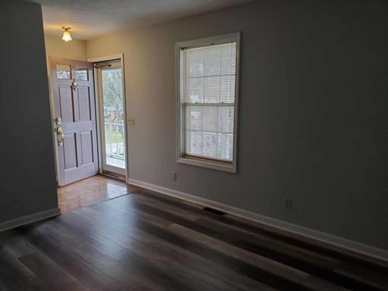 109 Robin Dr - Photo 6 of 17