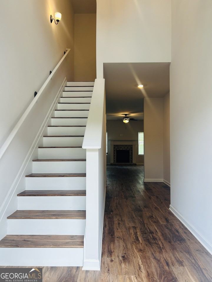 57 Pacific Ave - Photo 4 of 38