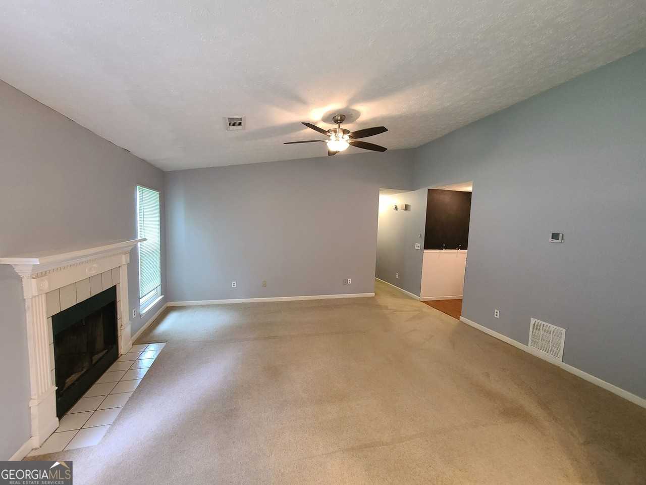 216 Valley Vw - Photo 2 of 13