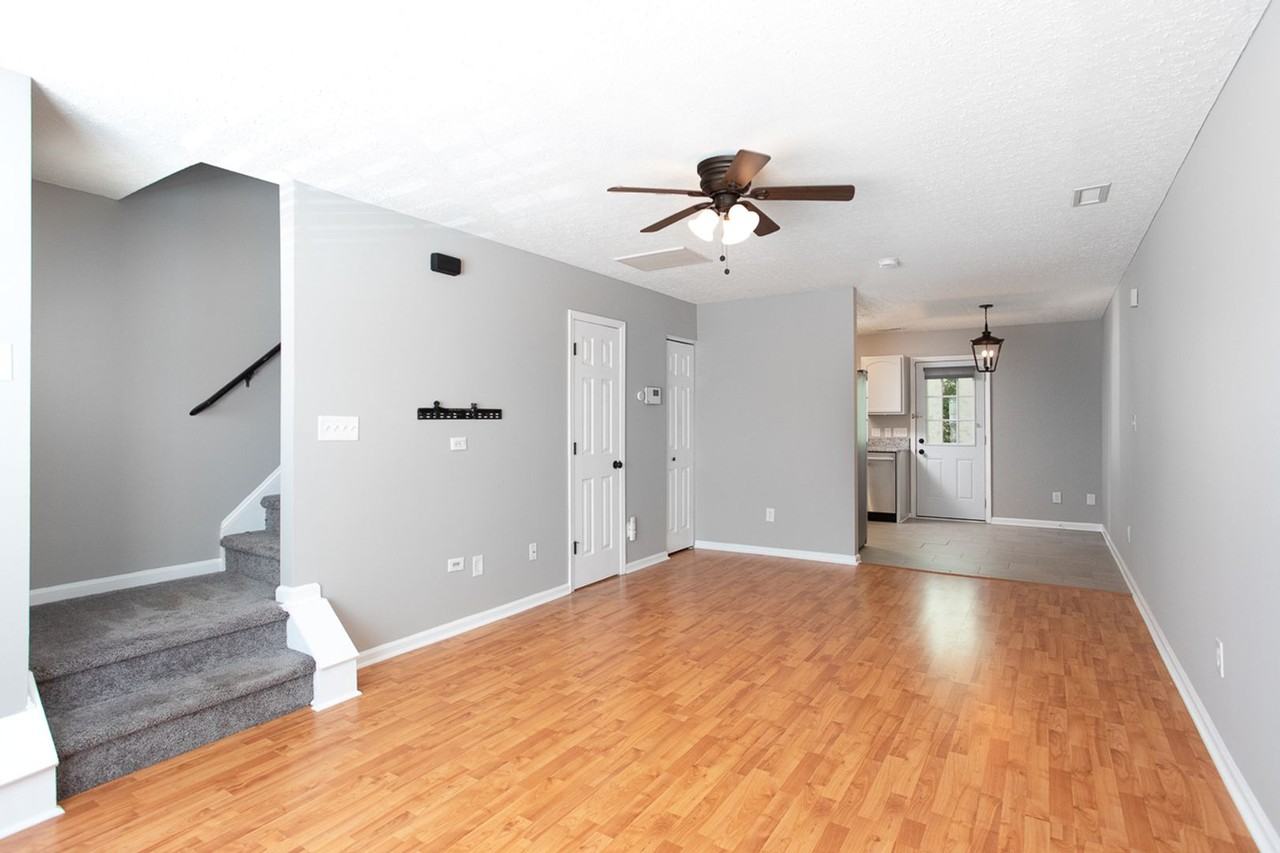 3356 Tarleton W - Photo 2 of 12