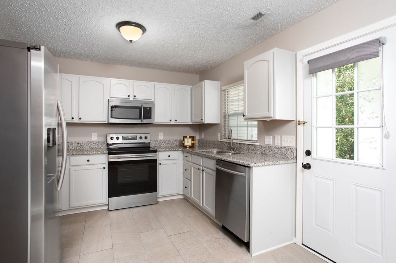 3356 Tarleton W - Photo 4 of 12