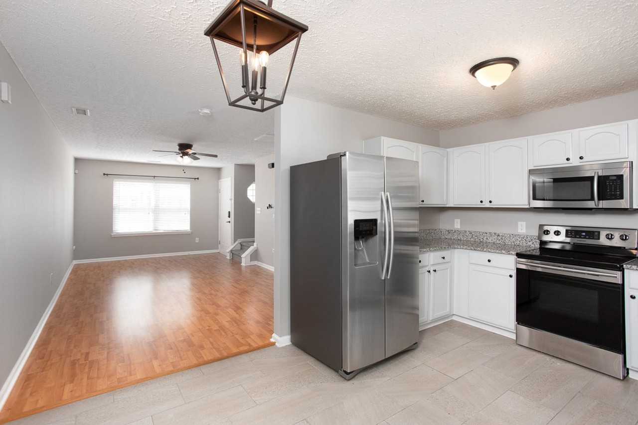3356 Tarleton W - Photo 5 of 12