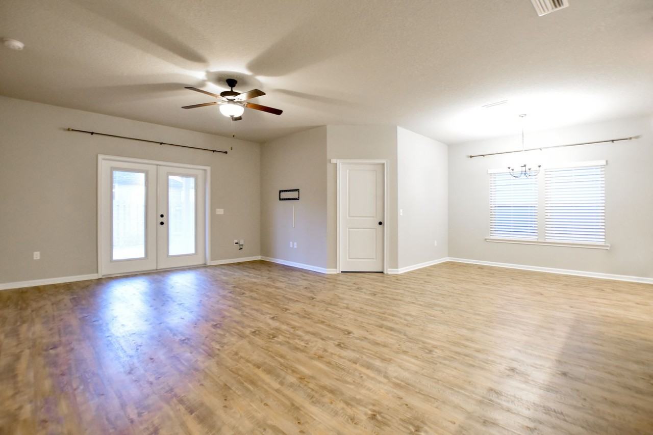 1062 Nw 134th Dr - Photo 2 of 14