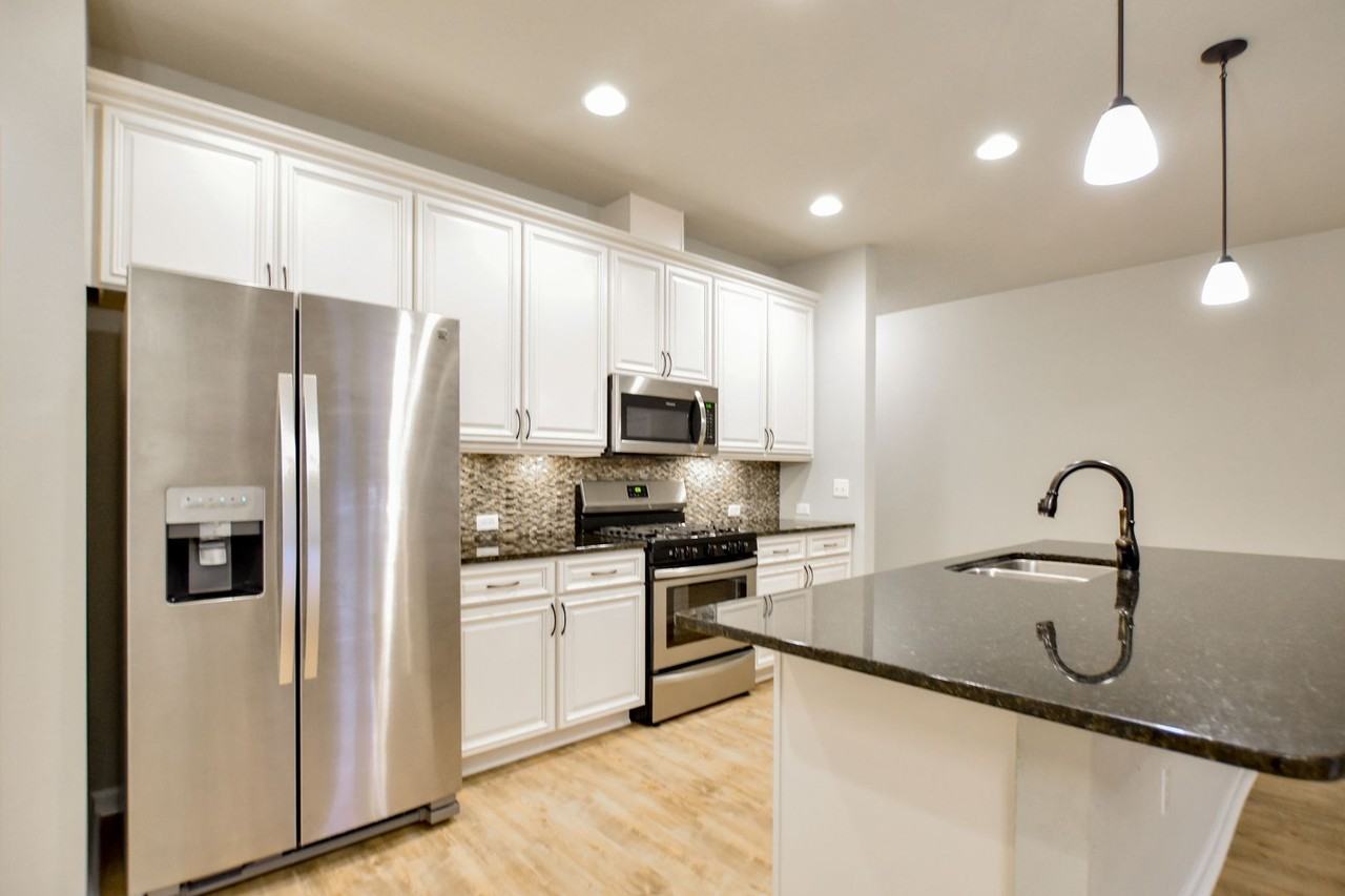 1062 Nw 134th Dr - Photo 4 of 14