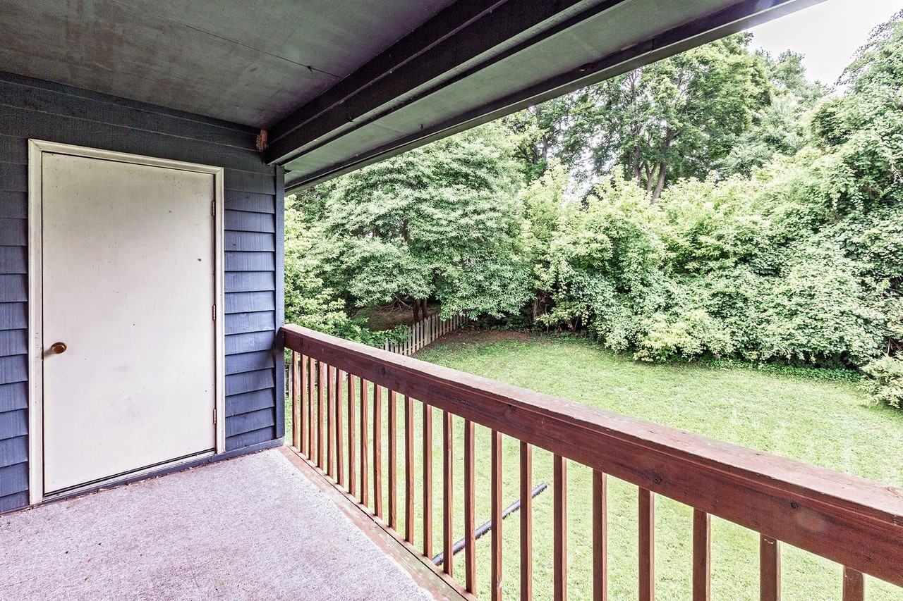 35 Foxtail Ct - Photo 3 of 18