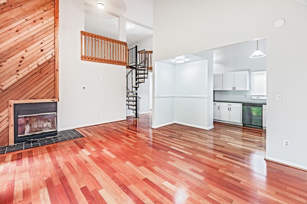 35 Foxtail Ct - Photo 7 of 18