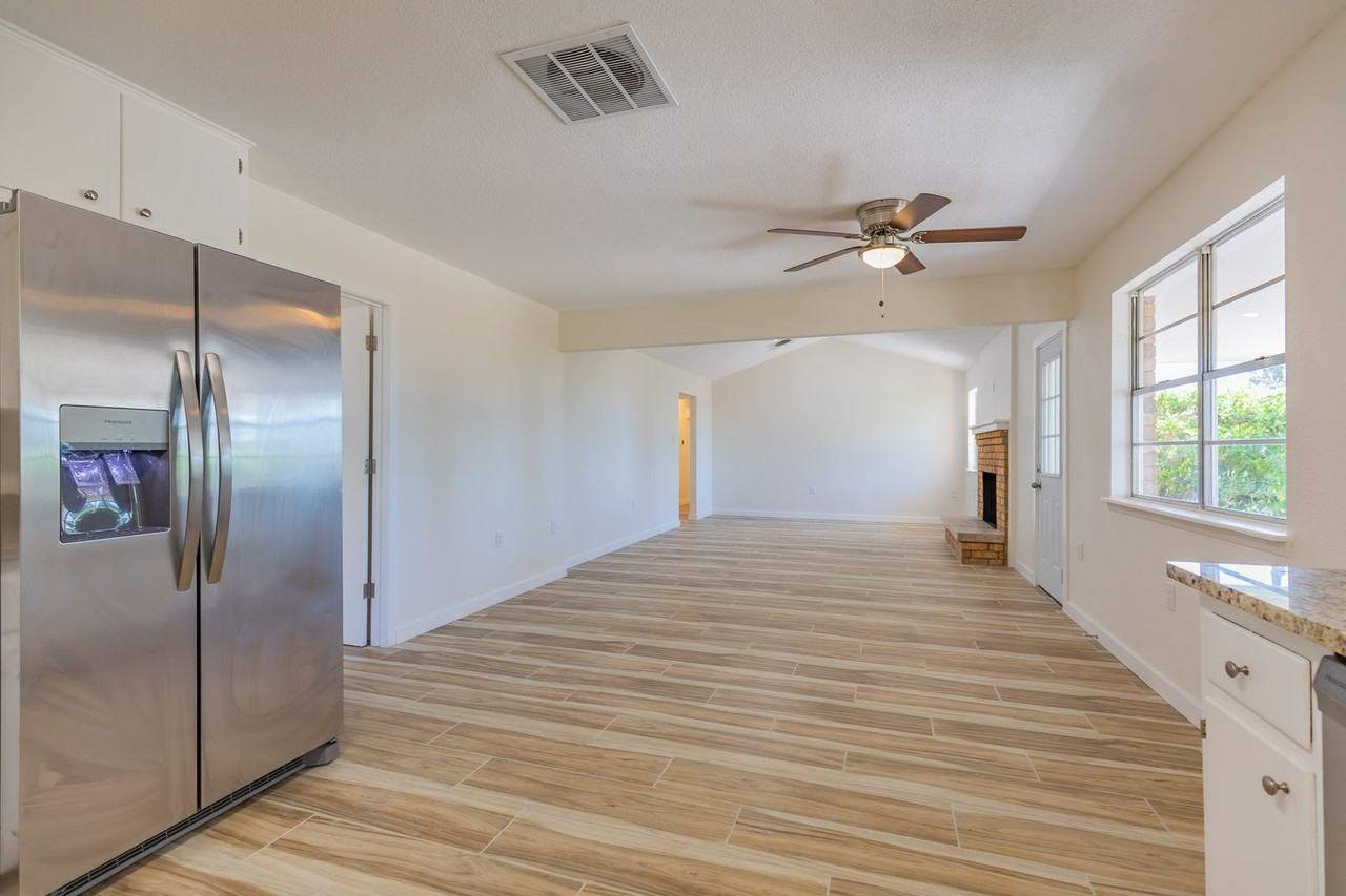 601 Sunnyside Ave - Photo 6 of 33