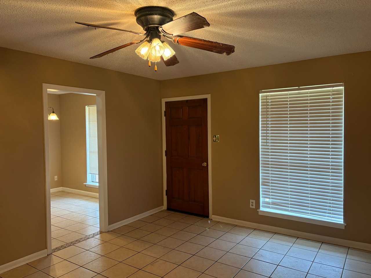 1919 Orbit Dr - Photo 2 of 17