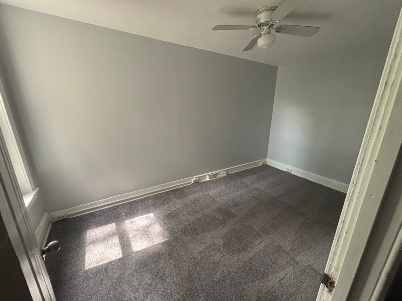 924 Jackson St - Photo 6 of 13