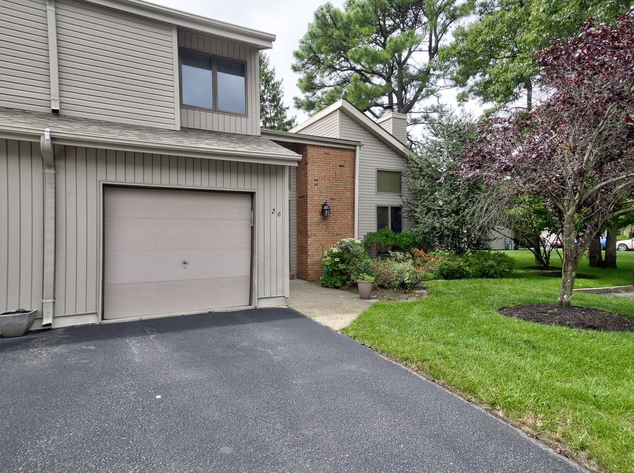 26 White Swan Way - Photo 2 of 50