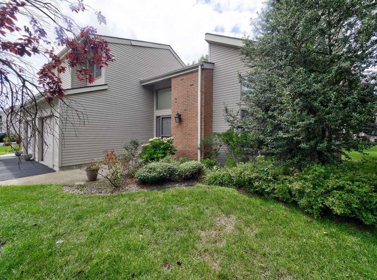 26 White Swan Way - Photo 3 of 50