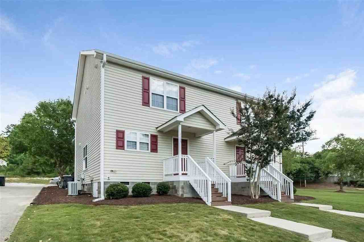 1107 Shackleton Rd - Photo 2 of 17