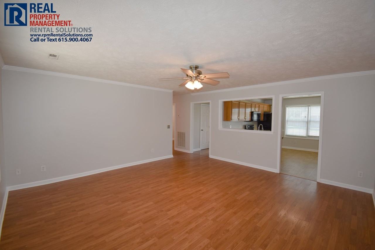 6000 Bridgewater Dr - Photo 3 of 16