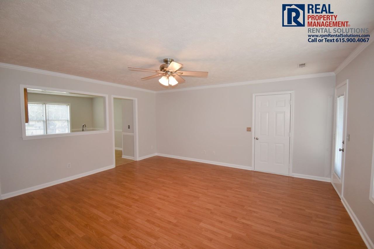 6000 Bridgewater Dr - Photo 4 of 16