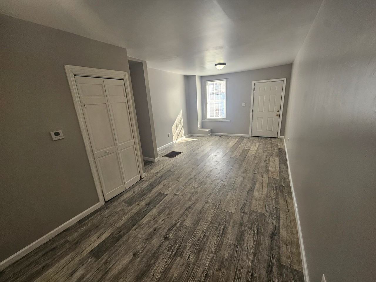 46 N Hartley St - Photo 4 of 23