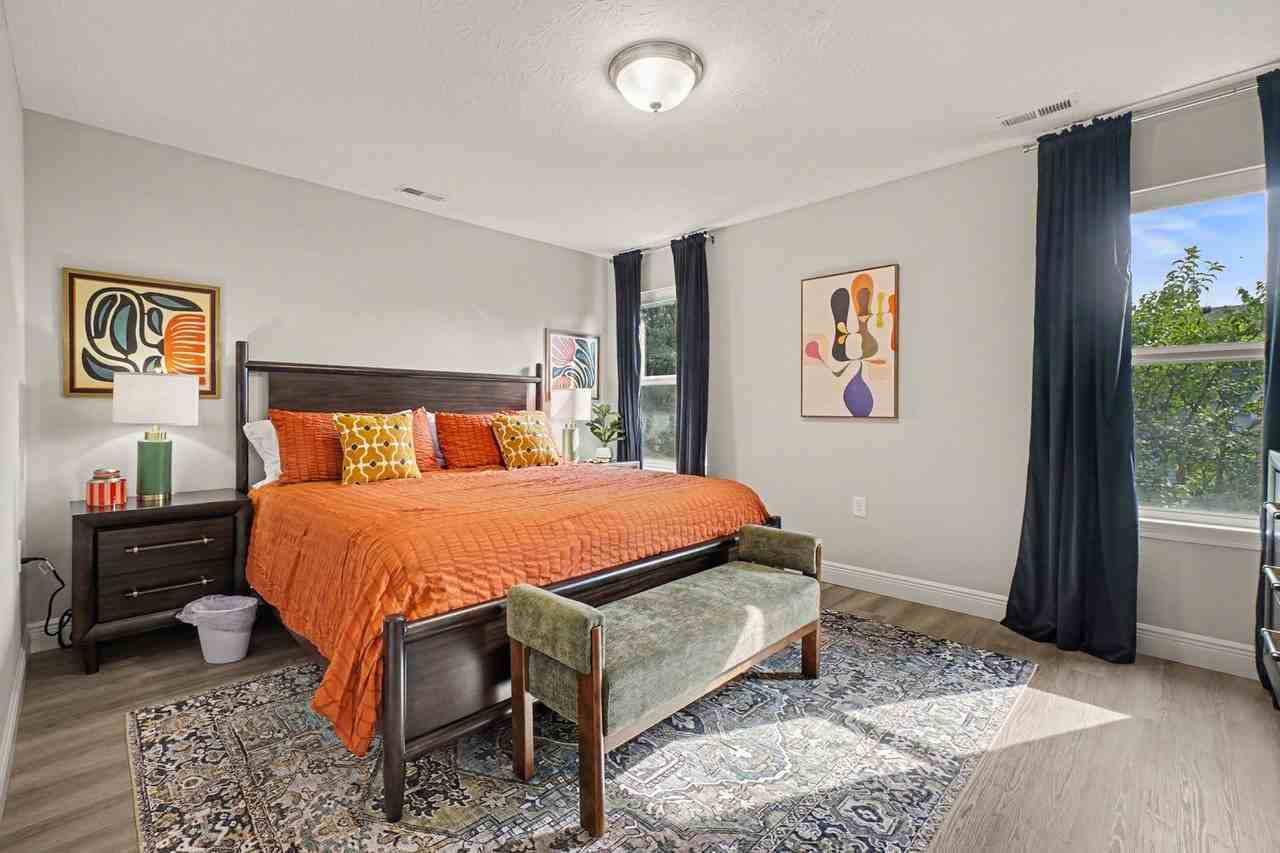 145 Southwind Blvd - Photo 3 of 28