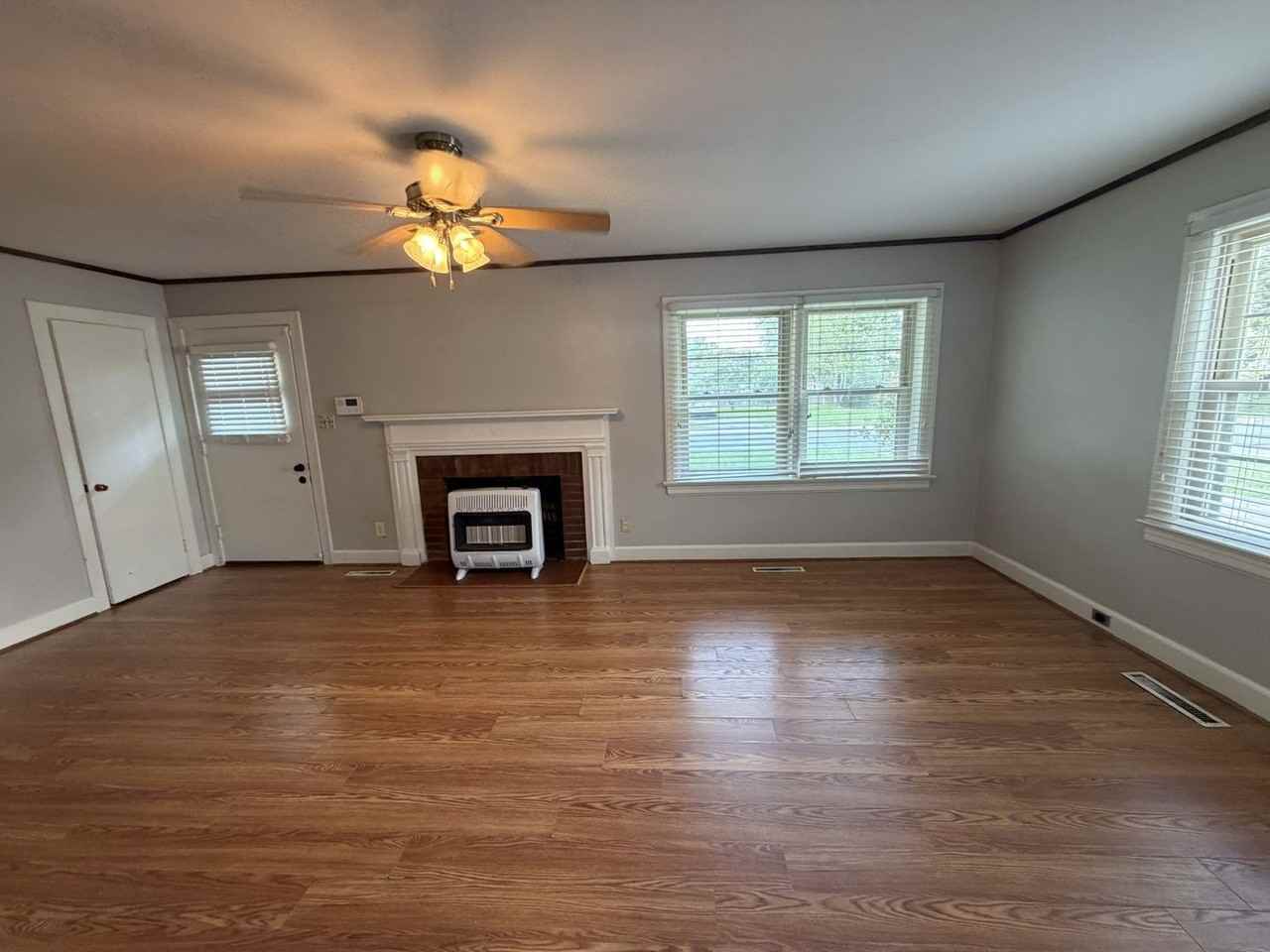 207 W Church St - Photo 2 of 13