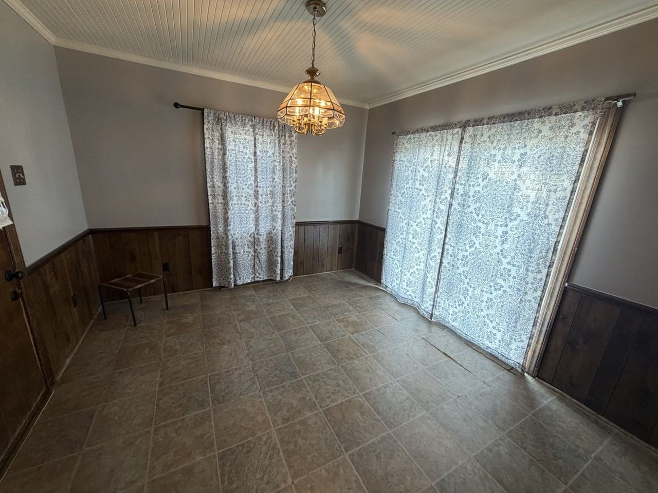 207 W Church St - Photo 5 of 13