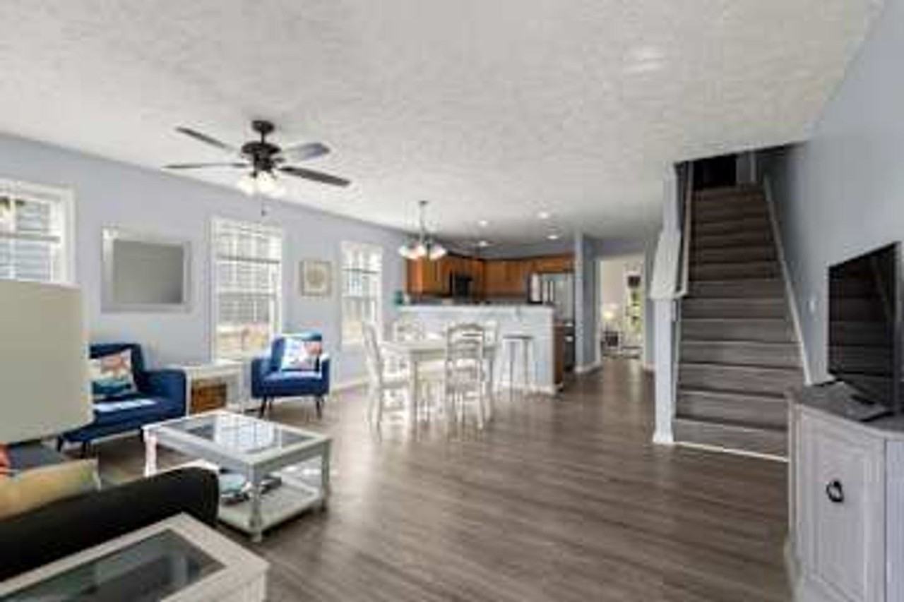 410 Greenville Ave - Photo 4 of 10