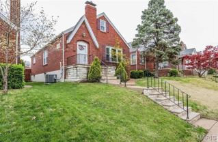 5621 Pernod Ave - Photo 1 of 1