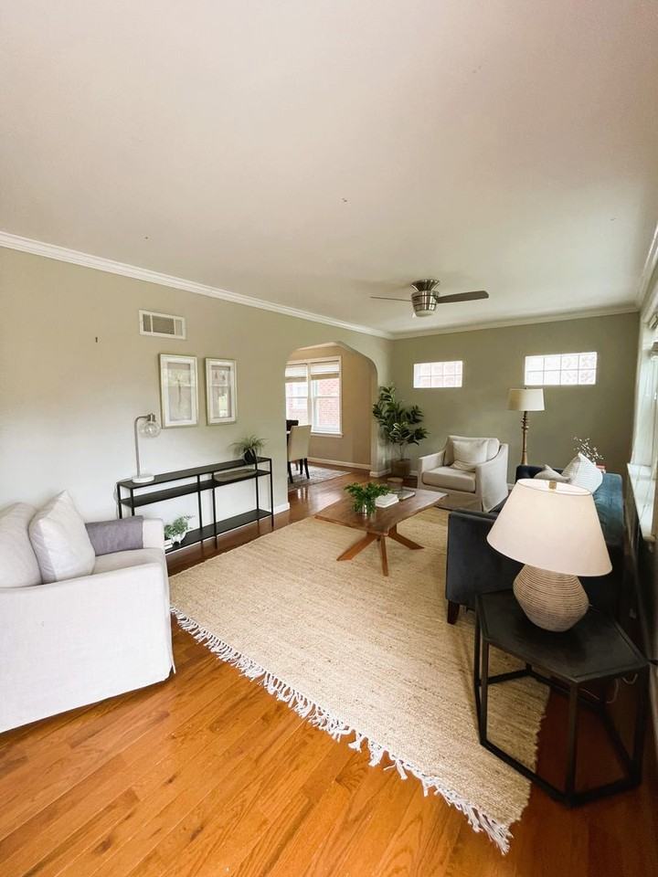 5621 Pernod Ave - Photo 3 of 18