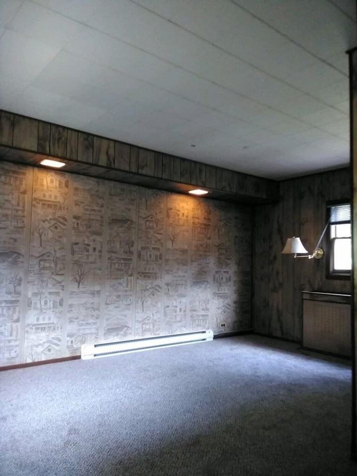 966 S Centre St - Photo 3 of 12