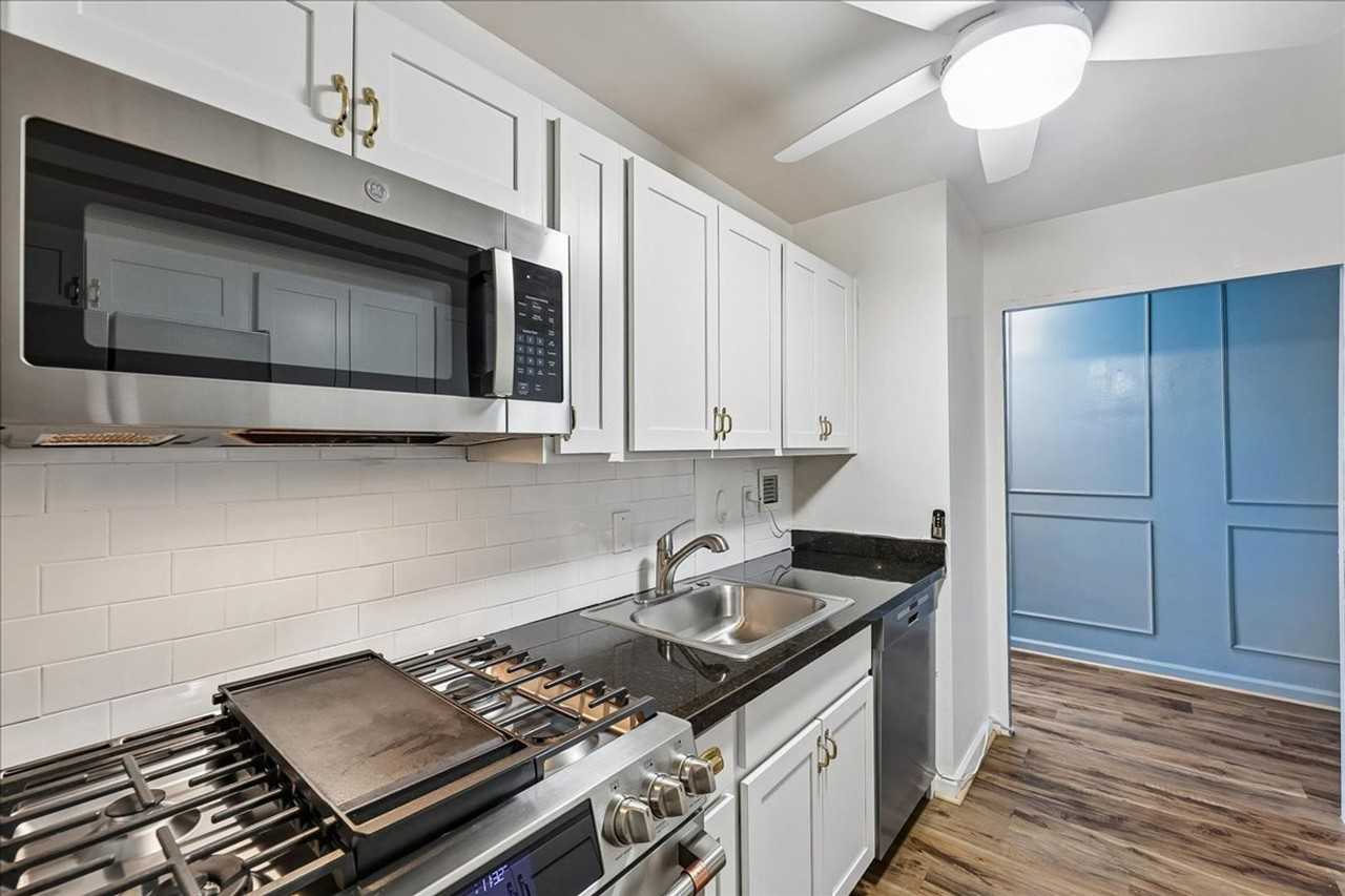 3315 Wisconsin Ave Nw #407 - Photo 7 of 27