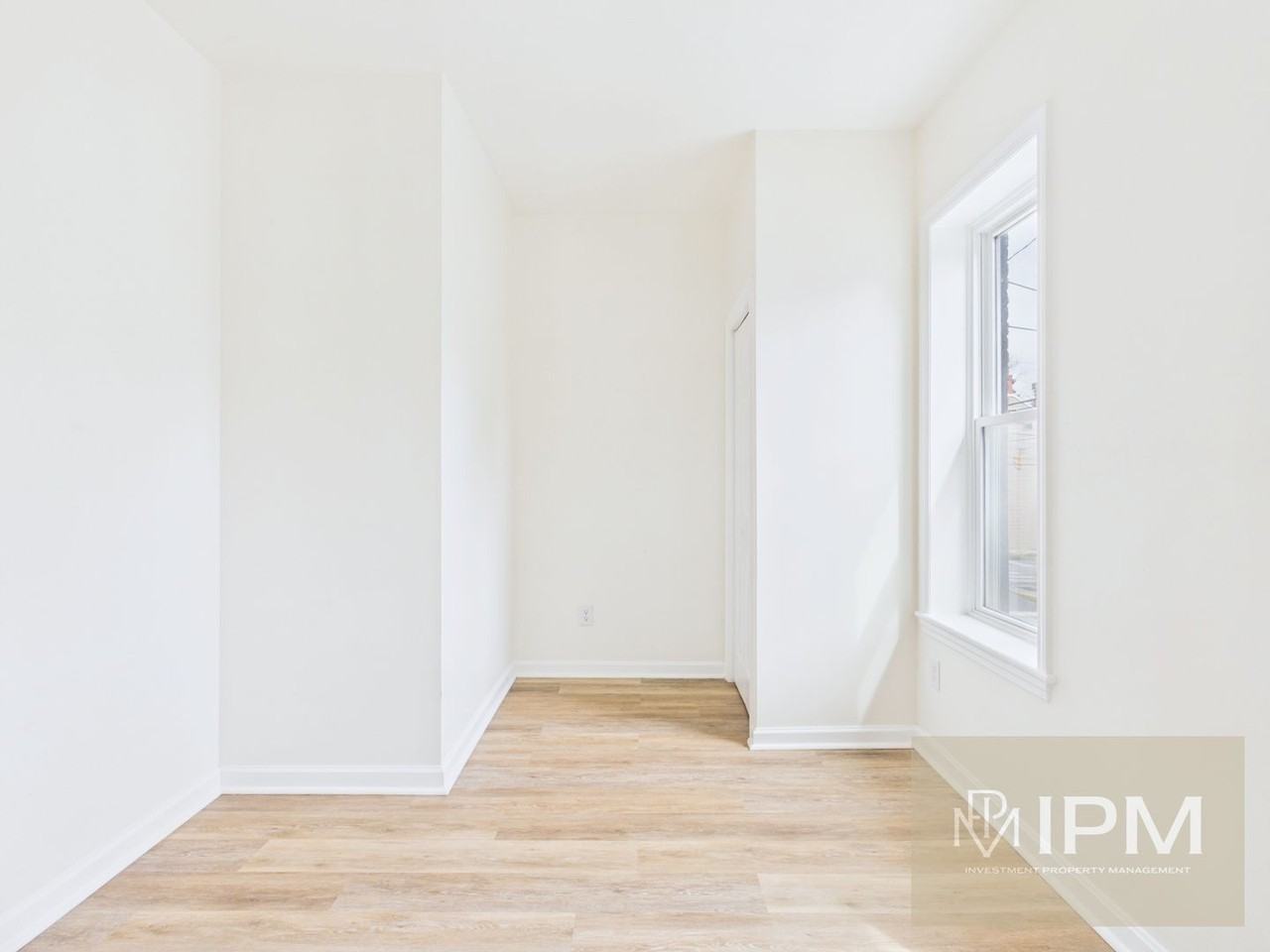 310 S Penn St - Photo 3 of 14