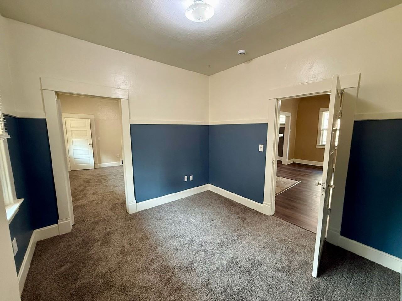 1520 W 11th Ave - Photo 7 of 33