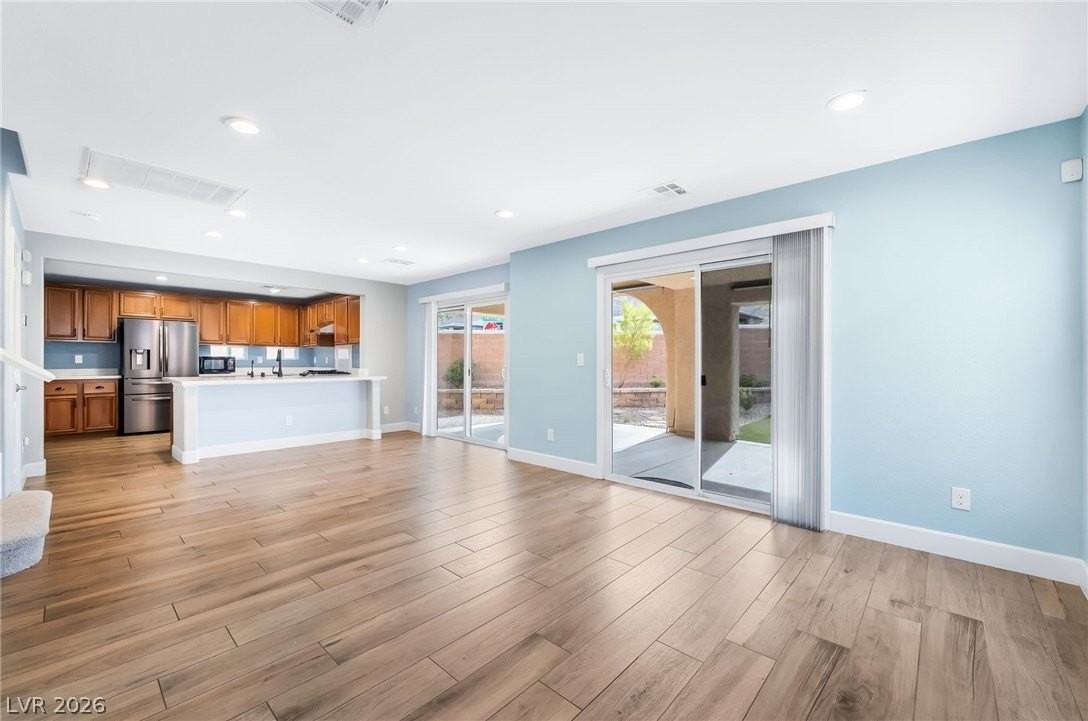 6097 Honeysuckle Ridge St - Photo 4 of 22