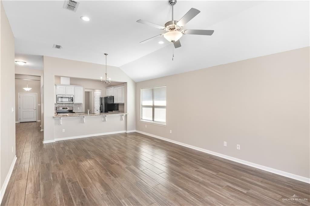 5512 River Rd - Photo 2 of 22