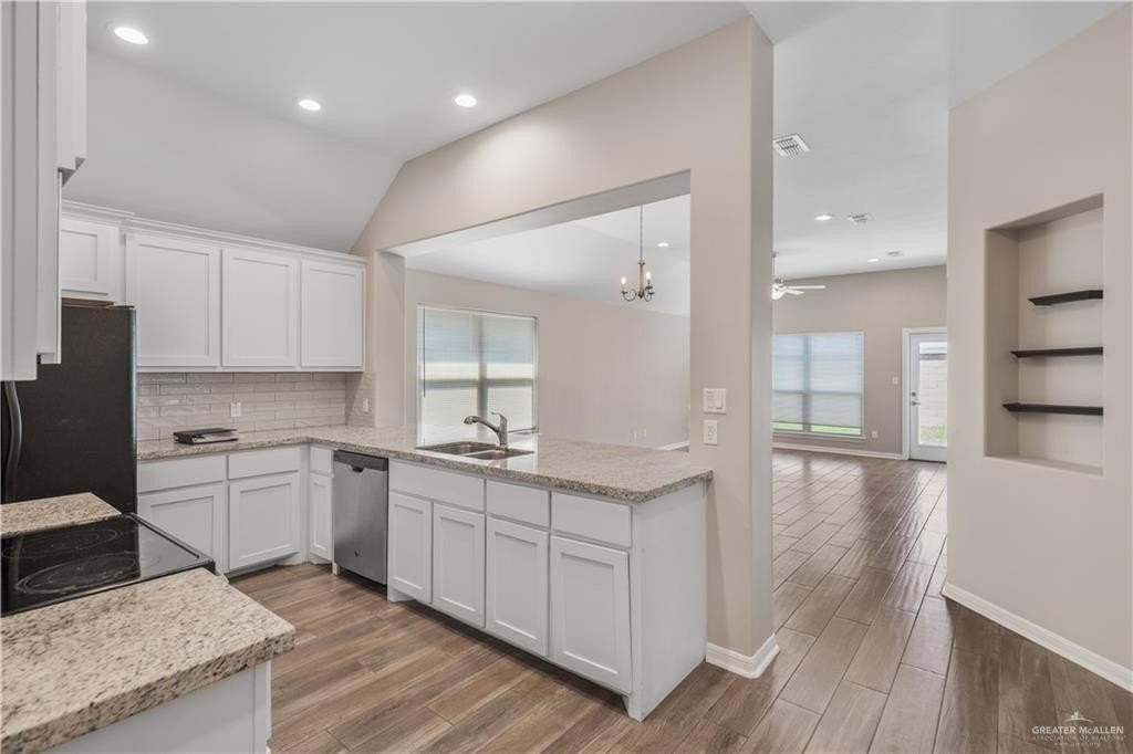 5512 River Rd - Photo 3 of 22
